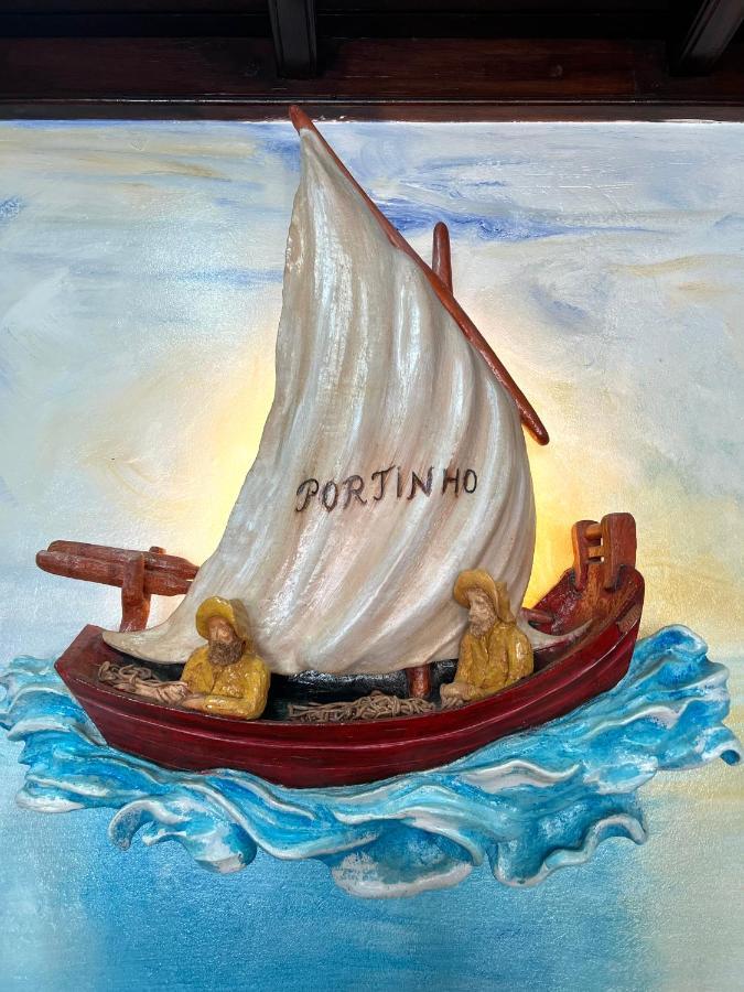 Отель Abrigo Do Portinho Вила-Прайа-де-Анкора Экстерьер фото